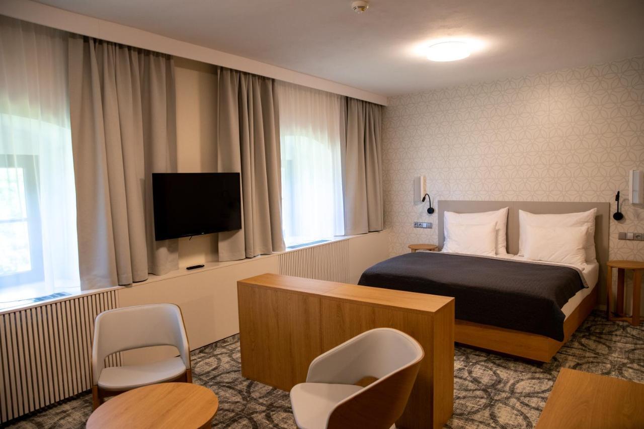 Zamek Trest Hotel Buitenkant foto
